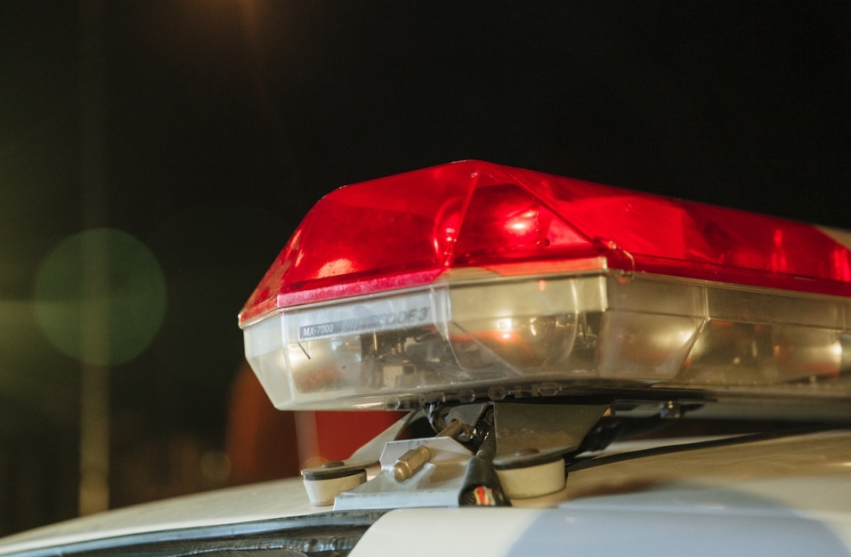 Policjanci z Piły ratują mężczyznę doznającego ataku epilepsji