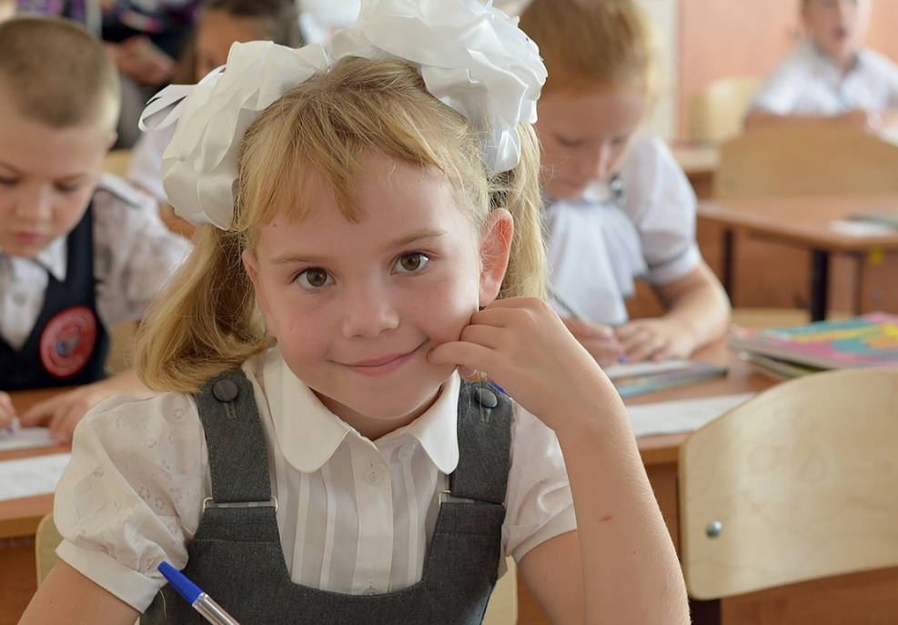 Nowoczesna placówka edukacyjna dla tysiąca dzieci na horyzoncie w dzielnicy Strzeszyn, Poznań